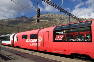 Mit dem Glacier-Express kommen viele Besucher nach Andermatt.