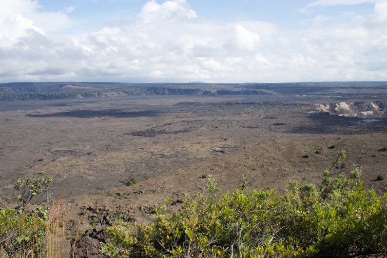 Big Island - Hawaii Volcanoes NP - Kraterlandschaft