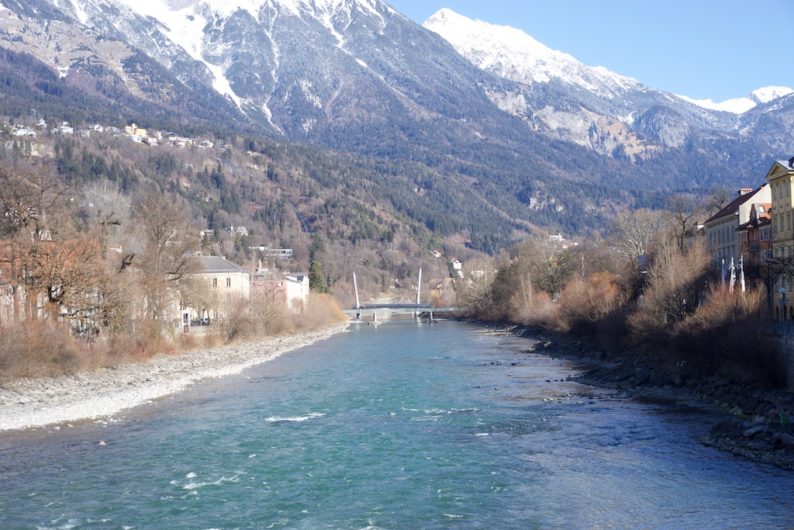 Blick auf den Inn an der Innbrücke