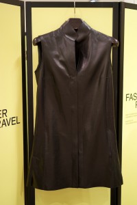 diese Weste aus Leder gehört zur Kollektion Fashion Power Travel. 