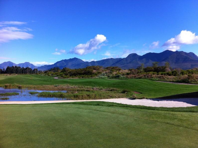 George - Fancourt -  Golfplatz The Links  - Outeniqua Berge