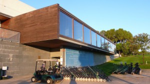 Das moderne Clubhaus vom Golfclub El Prat