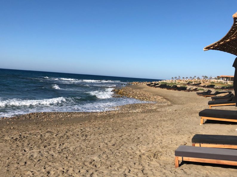 am Strand von Abaton Island