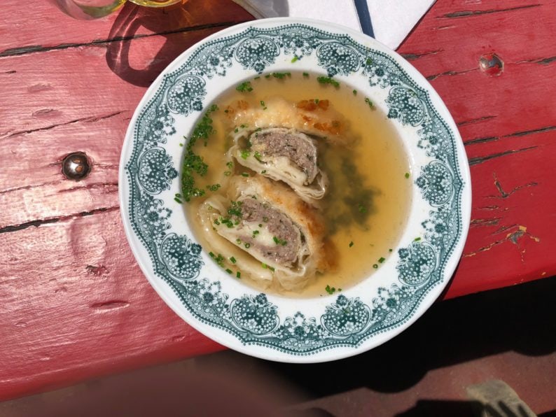 Elfenhütte - Fleischstrudelsuppe