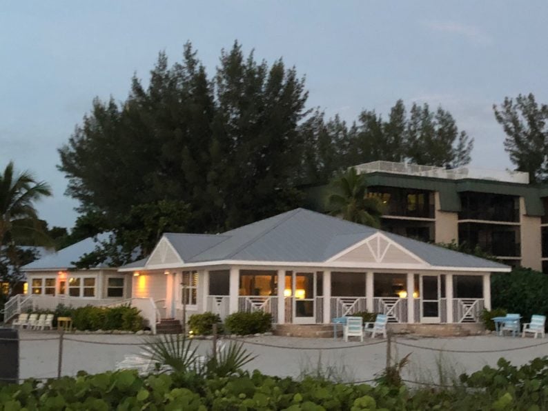 Hotel Island Inn