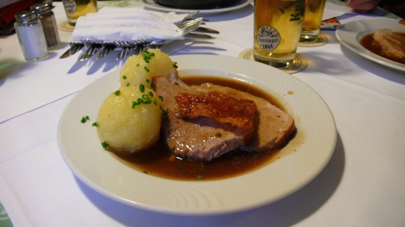 Regensburg - Schweinebraten beim Kneitinger