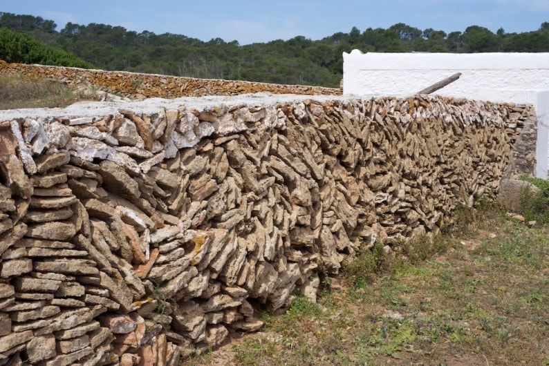 Reserva la Concepio - Trockenmauer im Norden