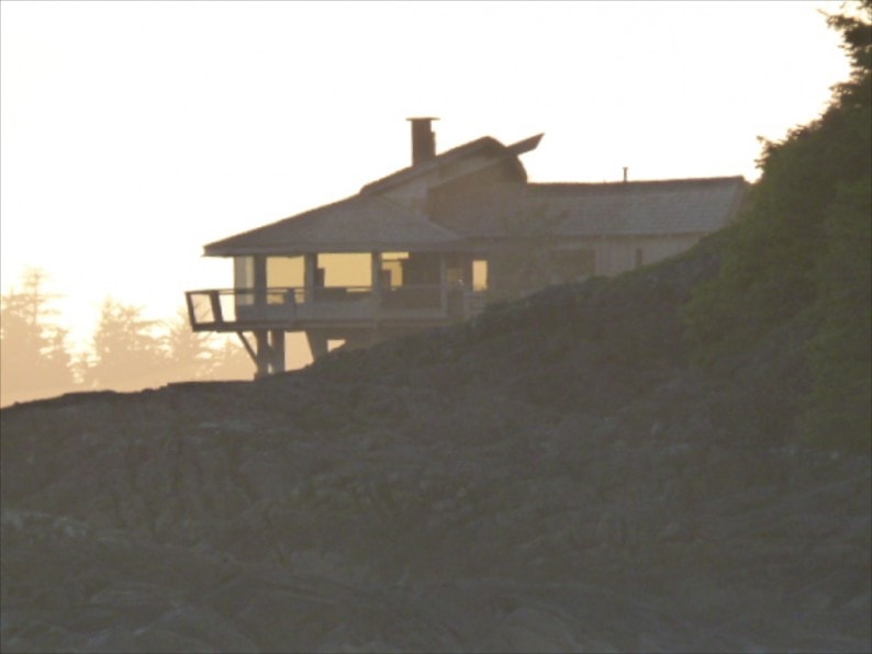 Tofino - Chesterman Beach Strandvilla am Abend