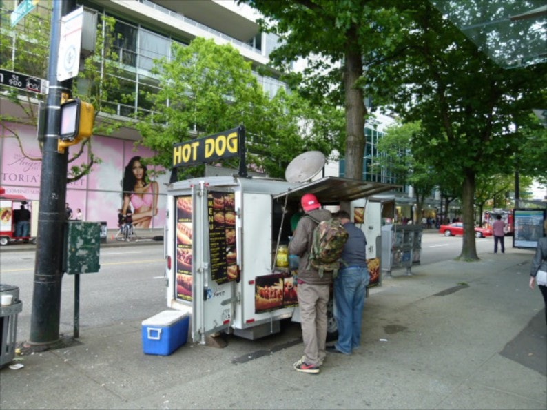 Vancouver - Hot Dog Car