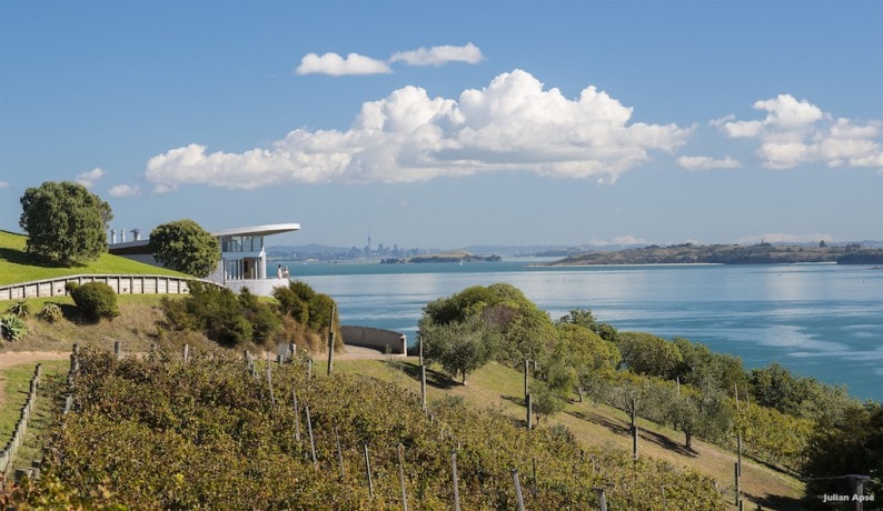 Waiheke Island - Blick auf Auckland von Te Whau